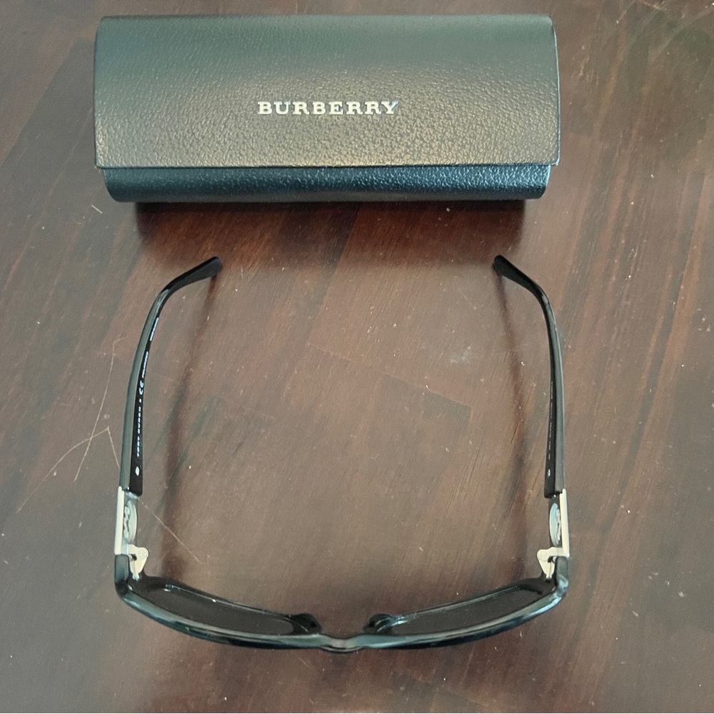 Black Womens Burberry Sunglasses - Picture 4 of 5